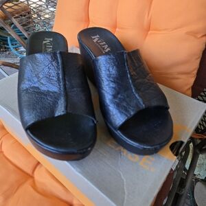 Women's Black Kork-Ease Slide Sandals EUC size 8 comes w/Box &Tags🖤🧡